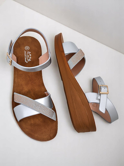 Royalfashion moteriškos platforminės basutės su akutėmis Allona