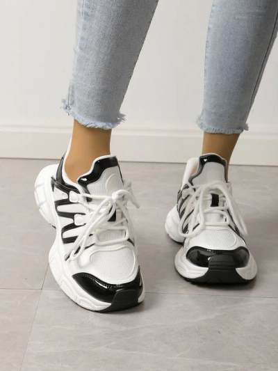 Royalfashion Moteriški sportiniai sneakersai storesniu padu Loness