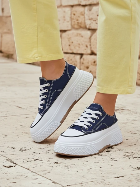 Royalfashion moterų platformos sportbačiai Beemes