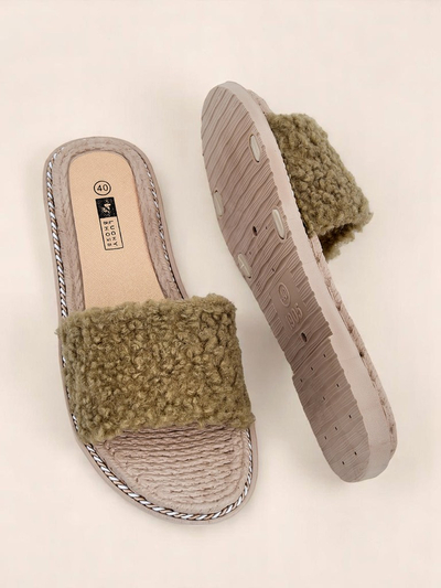 Royalfashion Klapki damskie z kożuszkiem Cozy Step