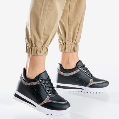 Czarne sneakersy damskie na krytej koturnie Wink Wink - Obuwie