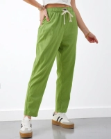 тёмно-зелёный