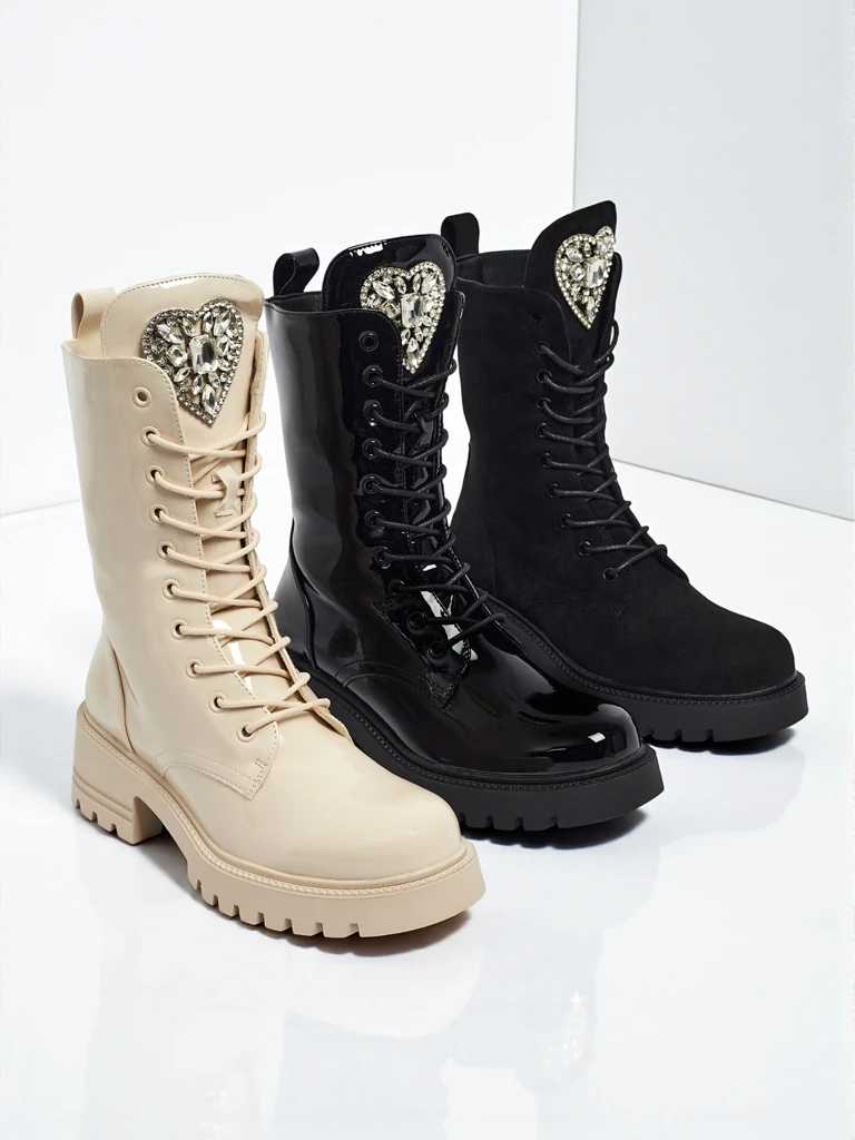 Lakieruoti šnuoruojami moteriški aulinukai Emelune