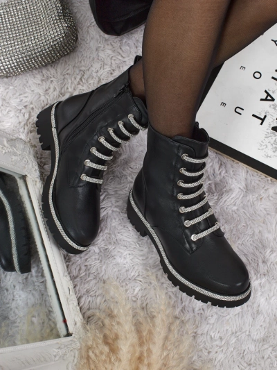 Eko odos aulinukai suvarstomi Lunara