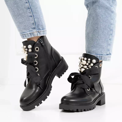 OUTLET Juodos eko odos moteriškos rankinės su perlais Riga - Avalynė