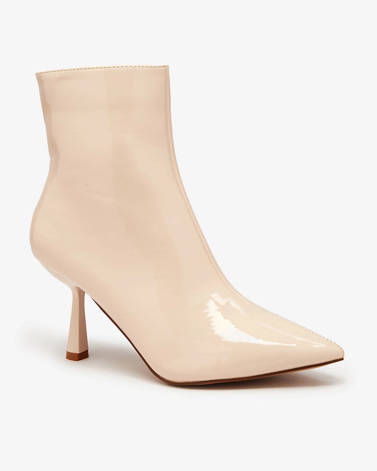 Royalfashion Бежевые лакированные женские сапоги на утином каблуке Elegant Classy