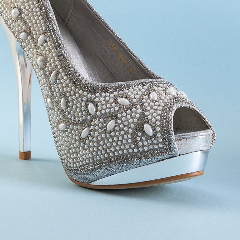 Sidabrinės moteriškos brokatinės stiletos su kubiniu cirkoniu ir „Lindi“ perlais - Batai