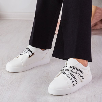 Белые кроссовки с надписью Virginia - Обувь