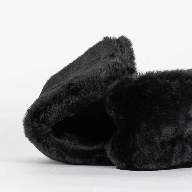 Черные женские ботинки Itsumi