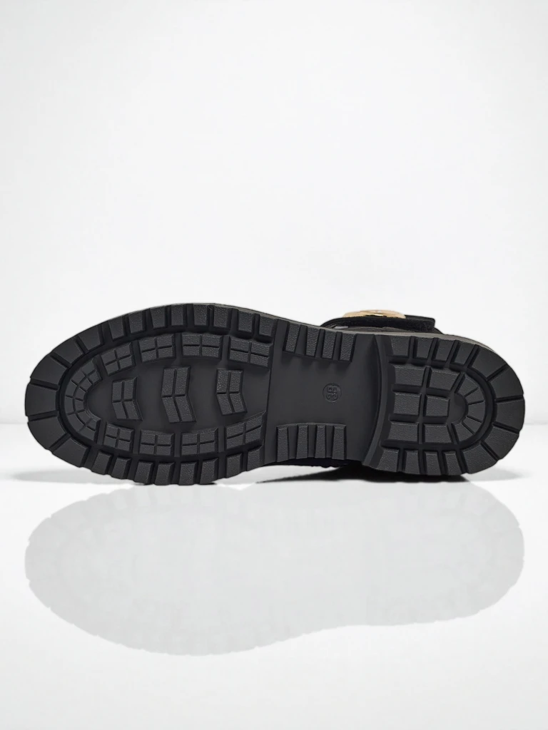 Moteriški aulinukai-batai su dekoracijomis Lorice