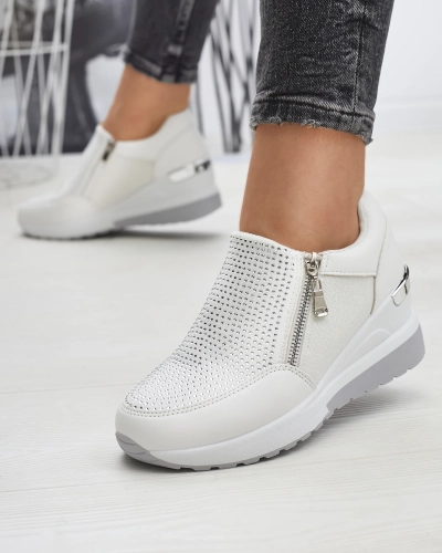 Белые женские спортивные туфли на каблуке-платформе, украшенные цирконами Martela - Обувь