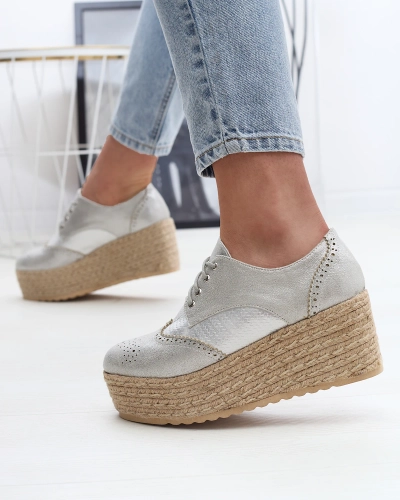 Женские серебристые полусапожки на платформе Jacais- Footwear