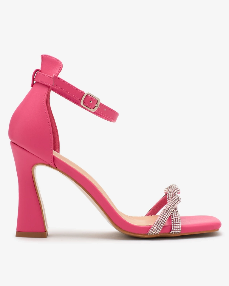 OUTLET Royalfashion Fuksijos spalvos moteriški sandalai "Sparkle Step" su cirkonais