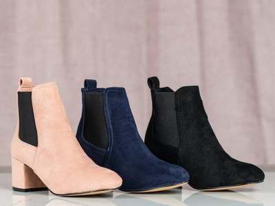 Granatowe botki na wyższym słupku Anabella - Obuwie