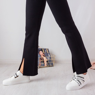 Białe buty sportowe z napisami Wirginia - Obuwie