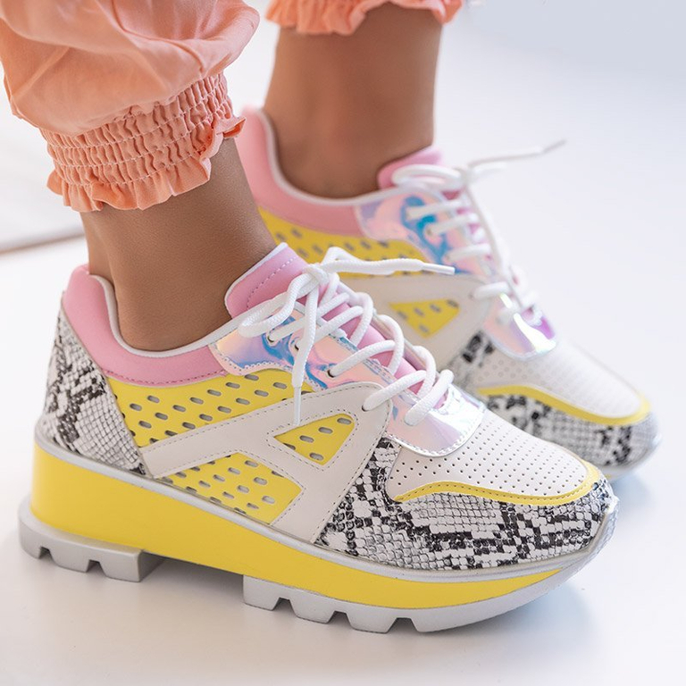 Moteriški balti ir geltoni sportbačiai su spalvotais intarpais Bumba - Avalynė