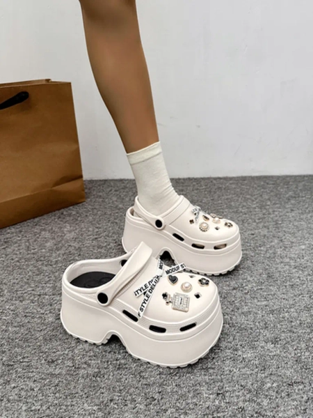 Royalfashion moterų guminių šlepečių su dekoracijomis Dellos