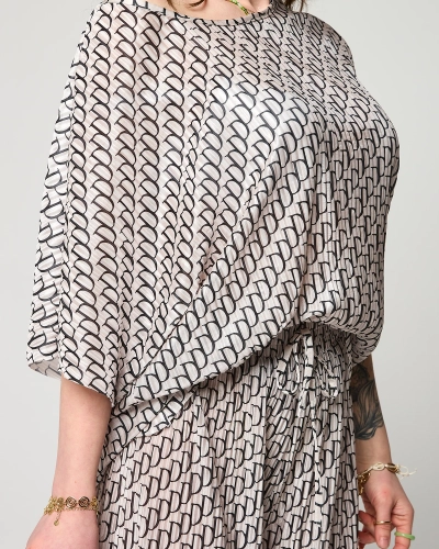 Šviesiai pilkas raštuotas languotas moteriškas komplektas - Apranga