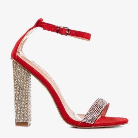 OUTLET Czerwone damskie sandały z cyrkoniami Blesk - Obuwie