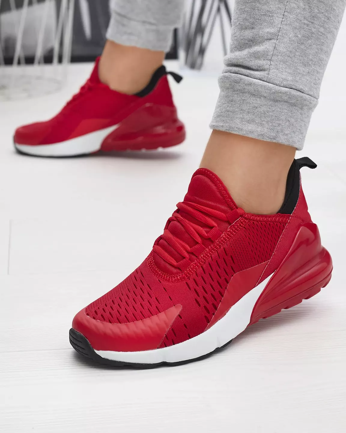 Raudona moteriška medžiaginė sportinė avalynė Tayrio- Footwear