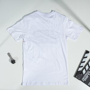 Baltos spalvos vyriški marškinėliai-drabužiai