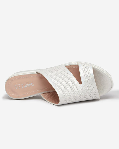 Heiri- batai baltos blizgios šlepetės moterims