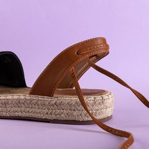 Juodos moteriškos surištos basutės iš „Alvina“ - batai