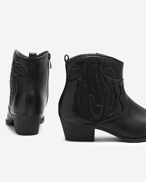 Moteriški kaubojiški batai su juodu įspaudu Revici- Avalynė
