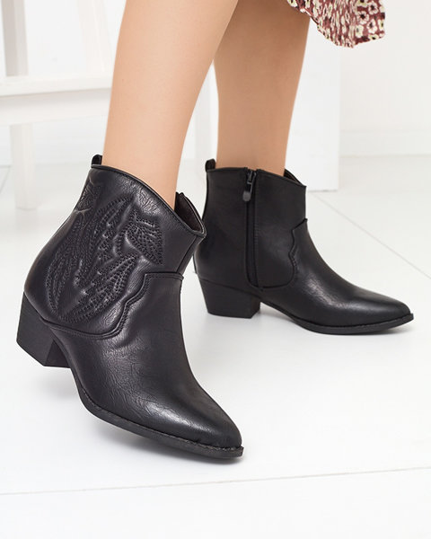Moteriški kaubojiški batai su juodu įspaudu Revici- Avalynė