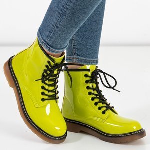 Neoninės žalios spalvos lakuotos odos moteriški batai su raišteliais Ornika - Avalynė
