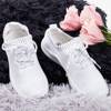 OUTLET Białe sportowe buty damskie Sethe - Obuwie
