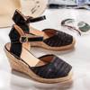 OUTLET Czarne sandały na koturnie Mimino - Obuwie