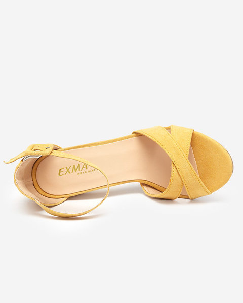 OUTLET Geltoni moteriški sandalai ant Lexyra stulpelio - Avalynė