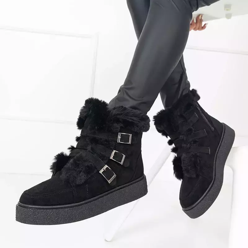 OUTLET Moteriški juodi sniego batai su kailiu Moclo- Avalynė