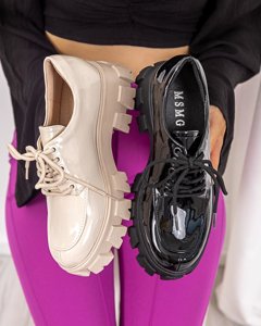 OUTLET Moteriški šviesiai smėlio spalvos lakuoti suvarstomi batai Ginara - Avalynė