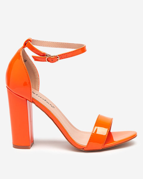 OUTLET Oranžiniai moteriški basutės ant aukštesnio stulpelio Rosdo-Footwear