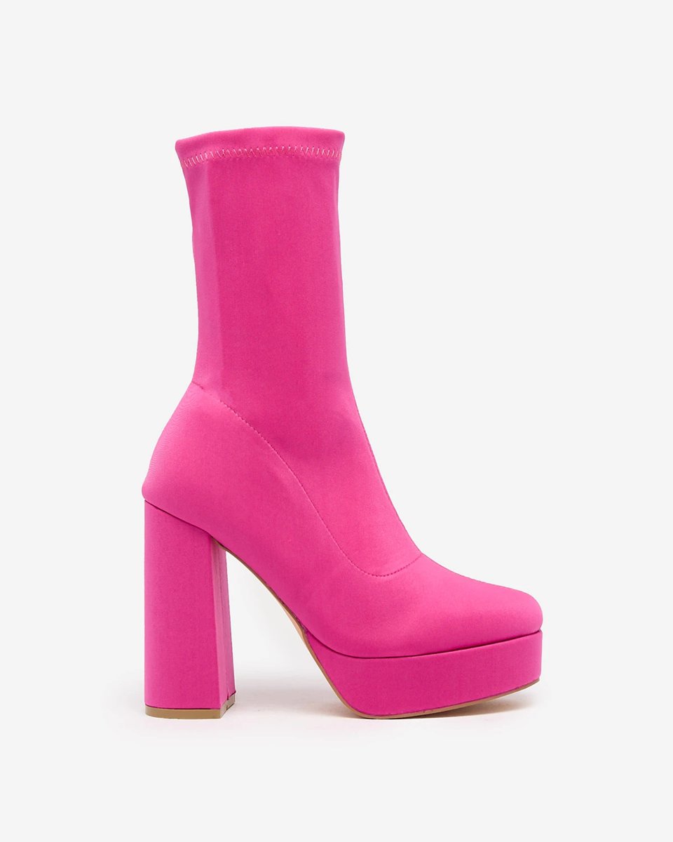 "Royalfashion Fuchsia" moteriški batai "Diva Rises Higher Heel Boots"