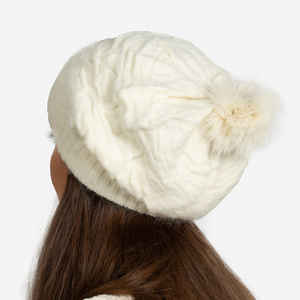 Šilta moteriška kepurė su ekru spalvos pomponu - Priedai