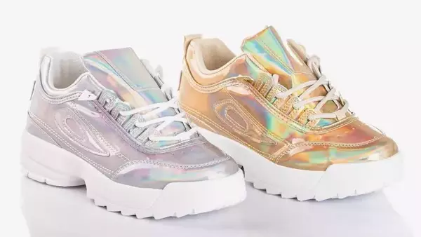 Srebrne sneakersy damskie z holograficznym wykończeniem That's It - Obuwie