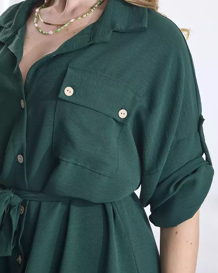 Tamsiai žalia moteriška suknelė a'la marškiniai su raišteliu juosmenyje - Apranga