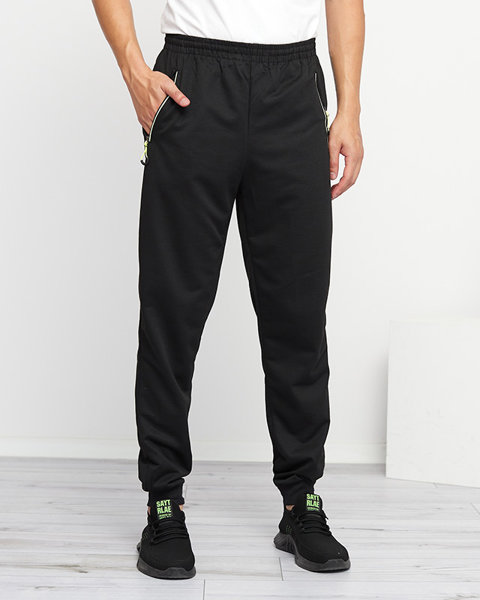 Vyriškos juodos sportinės kelnės su kišenėmis – drabužiai