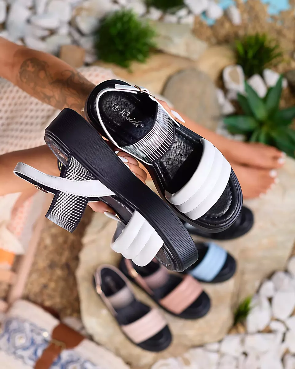 Бело-черные женские сандалии на толстой подошве Uvino Footwear