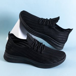 Черные женские кроссовки Alasana